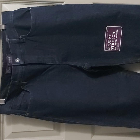 NWT Gloria Vanderbilt Amanda The Original Slimming Jean - sz 8 - Picture 11 of 14